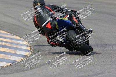 media/Mar-13-2022-SoCal Trackdays (Sun) [[112cf61d7e]]/Turn 10 Backside (105pm)/